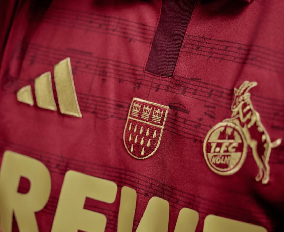 El 1. FC Köln lanza una camiseta especial en homenaje a Willi Ostermann