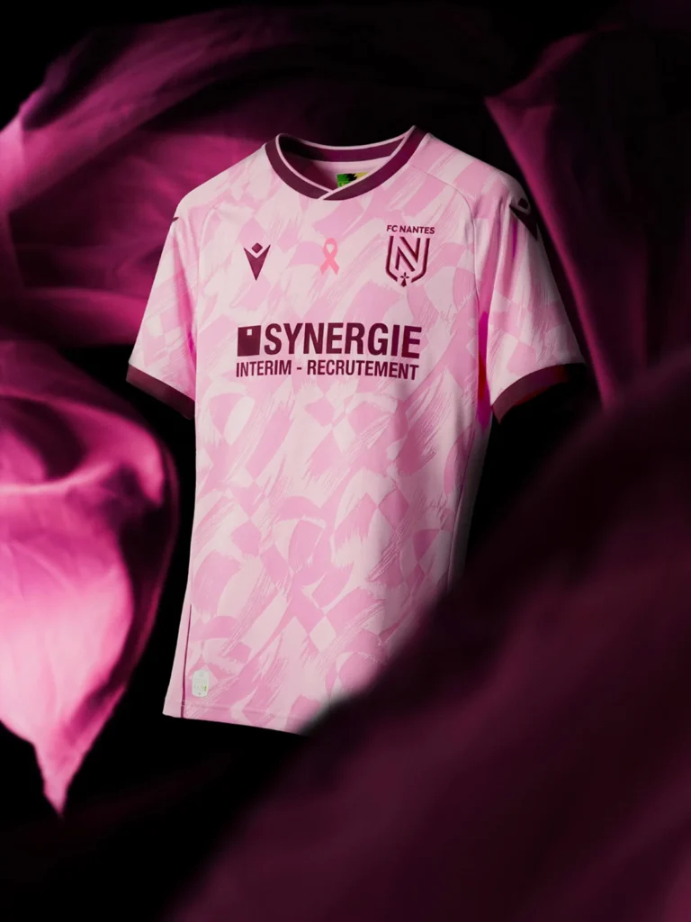 El FC Nantes viste de rosa por primera vez en su historia con la camiseta Octobre Rose