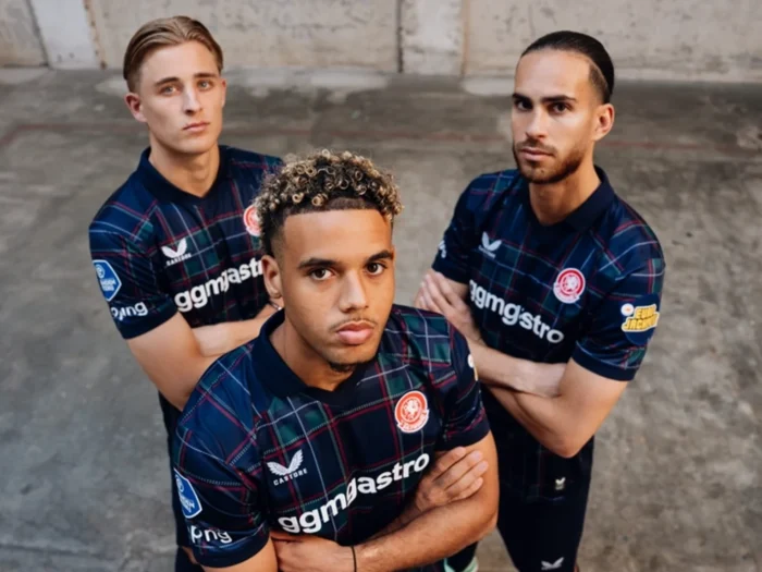 El FC Twente recupera el tartán escocés de 1994 en su cuarta camiseta 2026-2027
