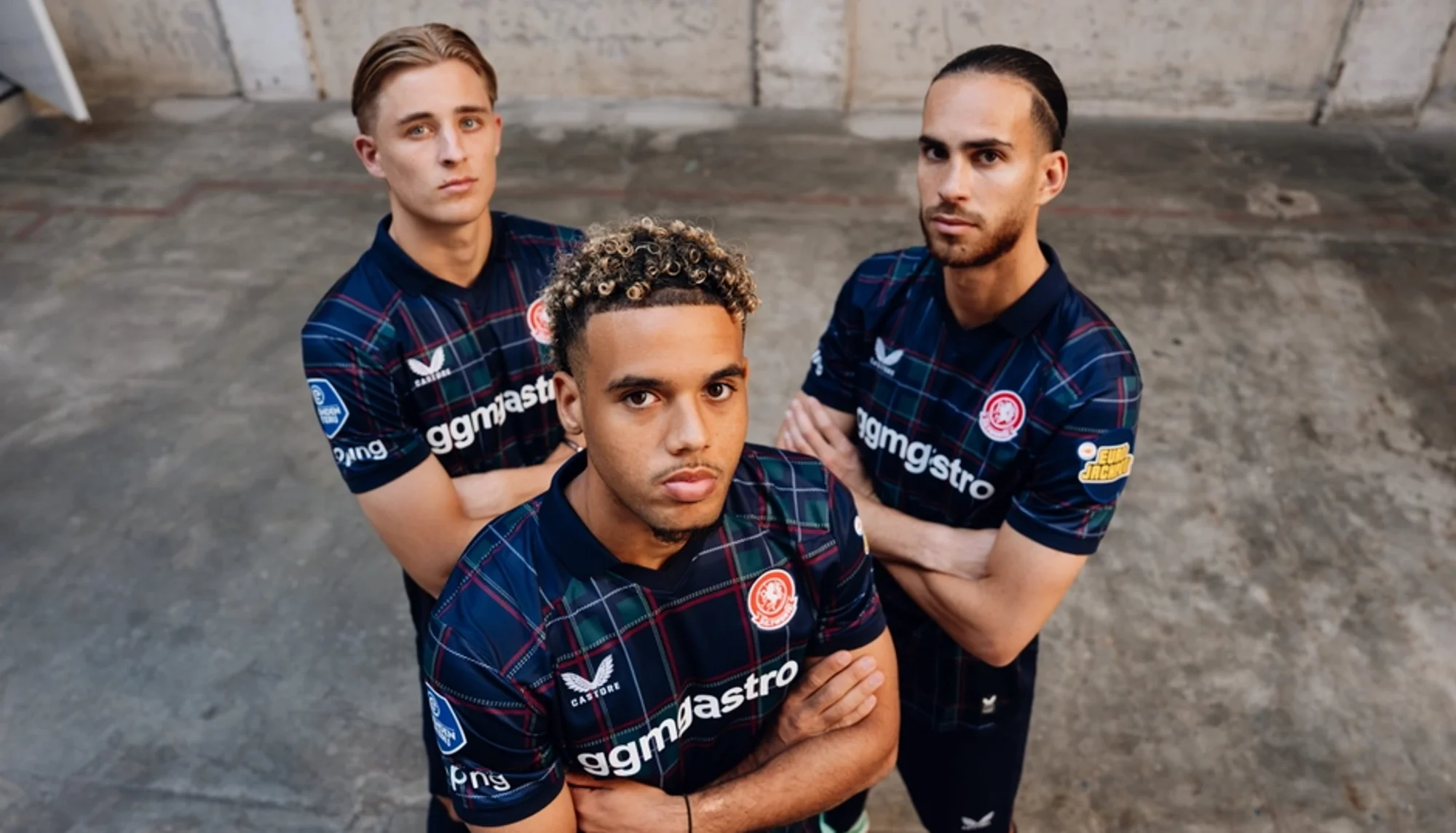 El FC Twente recupera el tartán escocés de 1994 en su cuarta camiseta 2026-2027