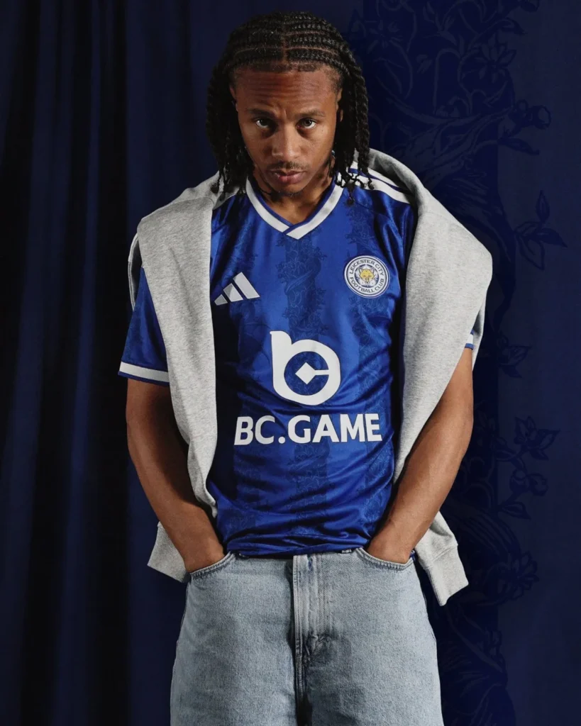 Leicester City presenta sus camisetas 2026-2027: wyvern, Ricardo III y el zorro corredor