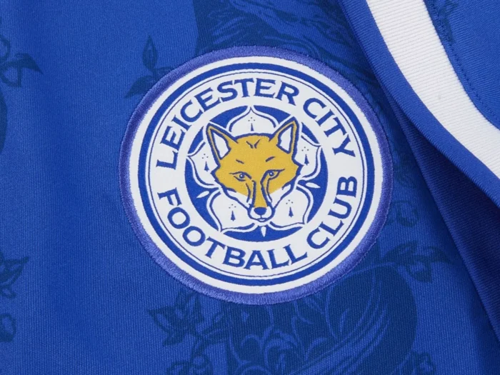 Leicester City presenta sus camisetas 2026-2027: wyvern, Ricardo III y el zorro corredor