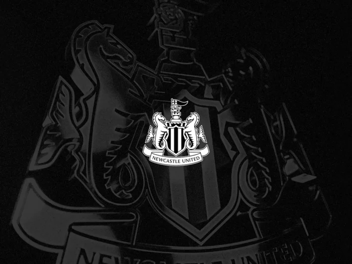Newcastle United presenta su nuevo escudo, que llegará a las camisetas en 2027-2028