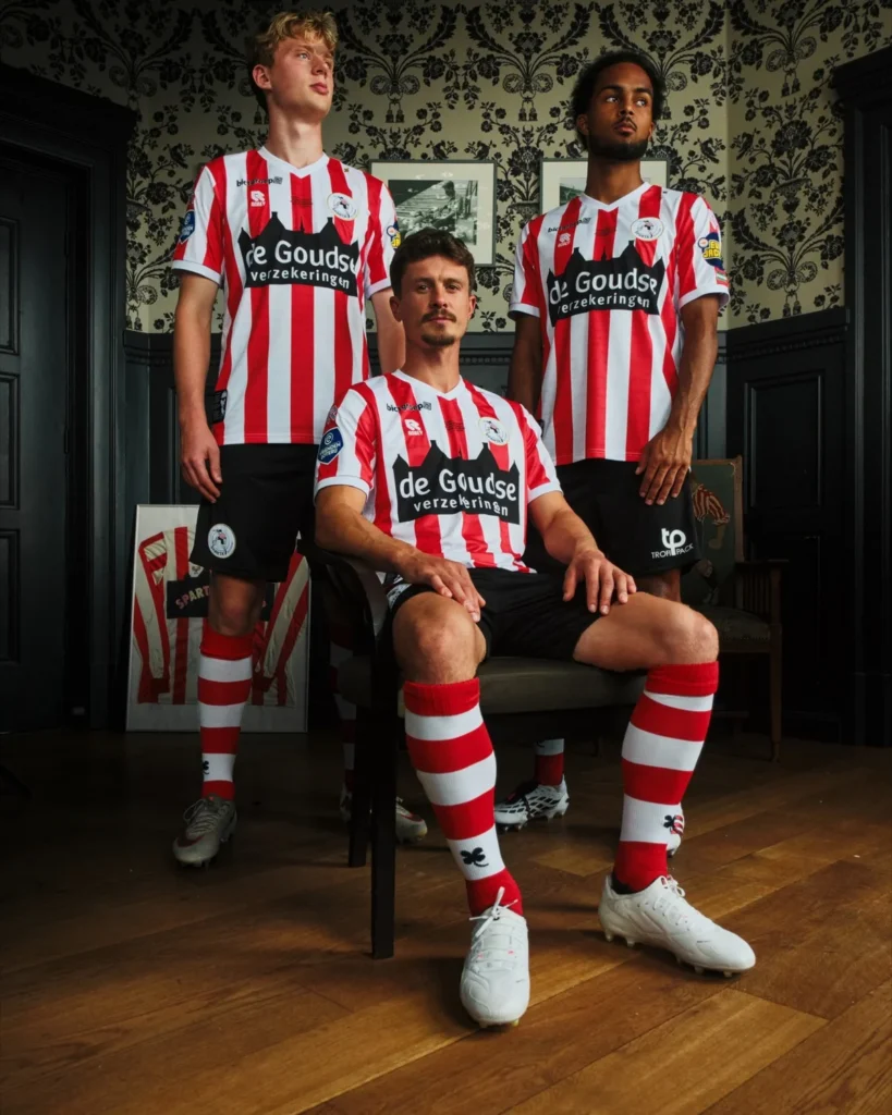 El Sparta Rotterdam lanza una camiseta especial por los 110 años de Het Kasteel