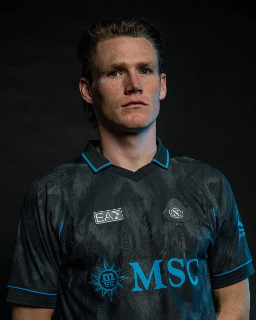 La camiseta de Halloween del Nápoles 2026 se inspira en ’O Munaciello